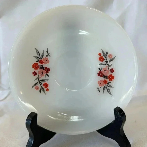 VTG Fire King Primrose Saucer Bread Dessert Plates - Set of 6 - Picture 2 of 3